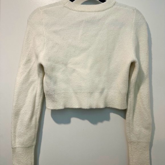NWOT Zara fuzzy sweater - Picture 3 of 4